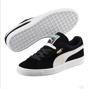 Puma Classics women’s sneakers